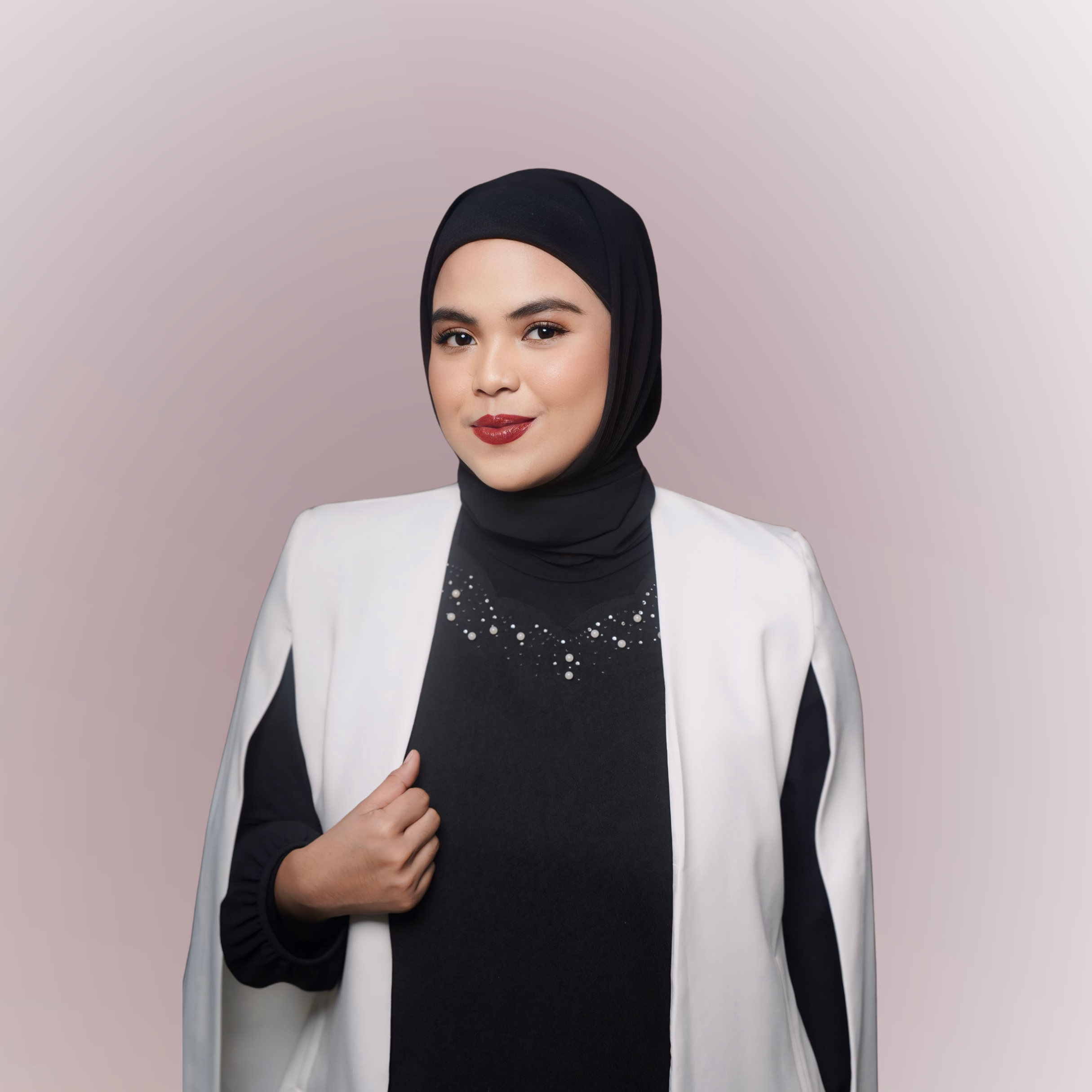 Portrait photo of Amira